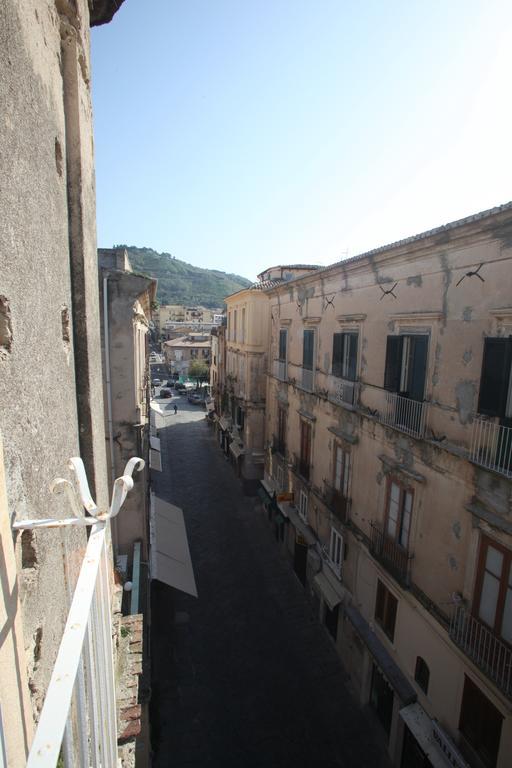 مبيت وإفطار تروبيا Al Vecchio Castello المظهر الخارجي الصورة